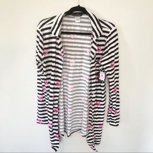 NWT Grumpy and gorgeous graphic button up